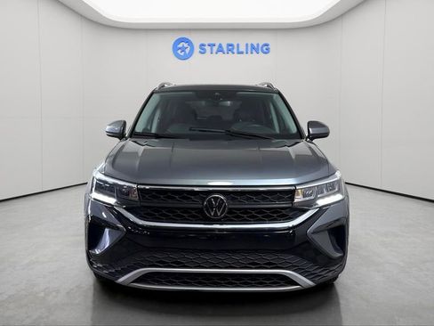 Used 2024 Volkswagen Taos SE image 11