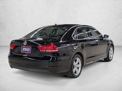 Used 2012 Volkswagen Passat 2.5 SE image 5