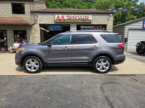 Used 2014 Ford Explorer XLT w/ Equipment Group 202A AWD/4WD image 4