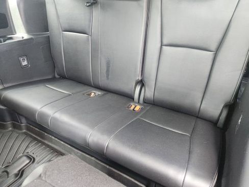 Certified 2024 Toyota Highlander XSE FWD image 31