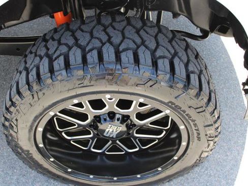 Used 2020 Ford F250 XLT w/ FX4 Off-Road Package AWD/4WD image 15