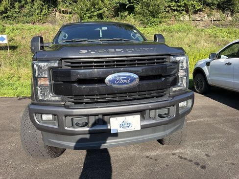 Used 2019 Ford F250 Lariat AWD/4WD image 2