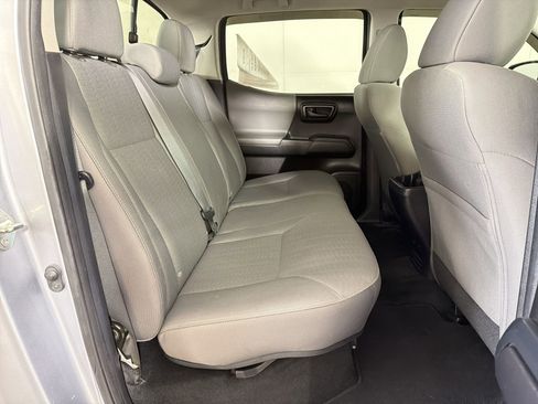 Used 2018 Toyota Tacoma SR w/ SR Convenience Package image 27