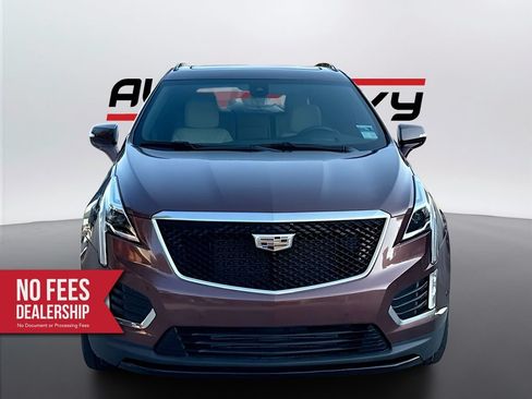 Used 2022 Cadillac XT5 Sportv w/ Technology Package AWD/4WD image 2