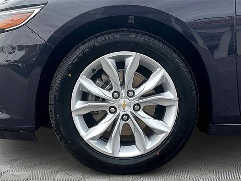 Used 2025 Chevrolet Malibu LT image 9