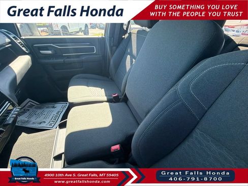 Used 2026 RAM 2500 Big Horn AWD/4WD image 17
