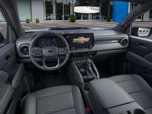 New 2026 Chevrolet Colorado ZR2 w/ Technology Package AWD/4WD image 15