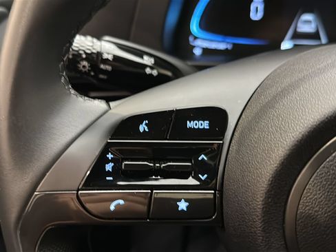 Certified 2025 Hyundai Elantra Sport FWD image 22