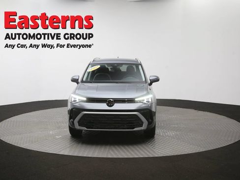 Used 2025 Volkswagen Taos SE AWD/4WD image 51
