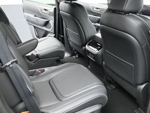 New 2026 INFINITI QX80 Luxe image 14