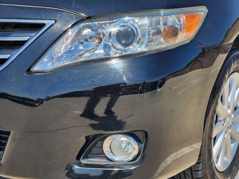 Used 2010 Toyota Camry XLE FWD image 9