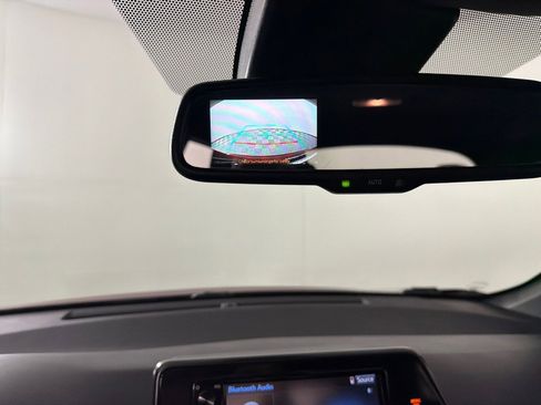 Used 2018 Toyota C-HR XLE image 15