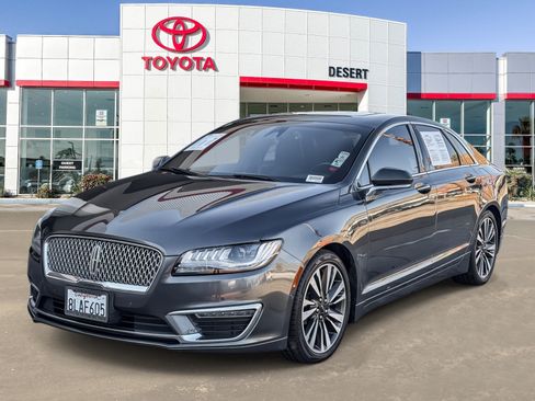 Used 2019 Lincoln MKZ Reserve FWD image 3