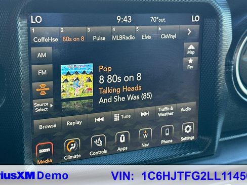 Used 2020 Jeep Gladiator Overland image 28