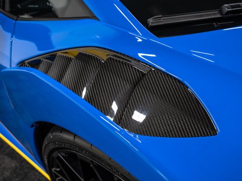 Used 2022 Lamborghini Huracan STO RWD image 19