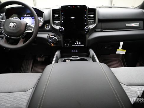 New 2026 RAM 1500 Lone Star AWD/4WD image 13