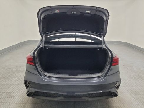 Used 2023 Kia Forte LXS FWD image 29