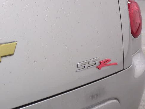 Used 2005 Chevrolet SSR w/ Preferred Equipment Group RWD image 14