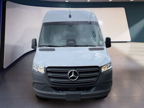 New 2025 Mercedes-Benz Sprinter 2500 image 6