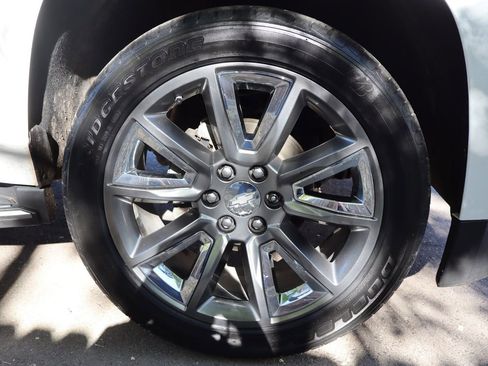 Used 2018 Chevrolet Tahoe Premier image 46