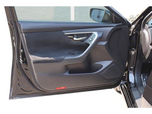 Used 2014 Nissan Altima 2.5 S w/ Sport Value Package FWD image 7