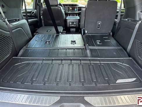 Used 2023 GMC Yukon Denali w/ LPO, Floor Liner Package AWD/4WD image 18