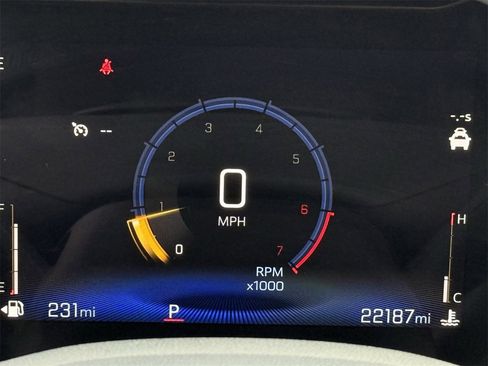 Used 2025 Chevrolet Trax LT image 15