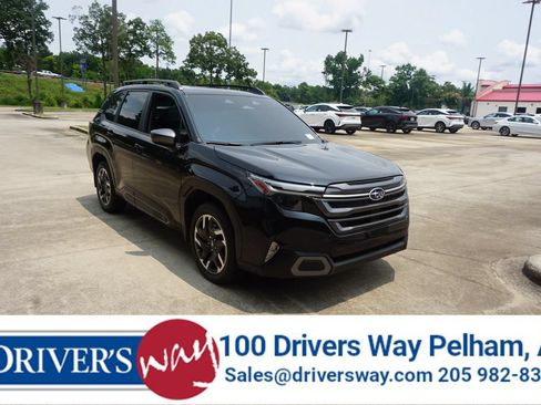 Used 2025 Subaru Forester Limited AWD/4WD image 1