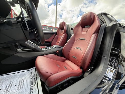 Used 2020 Lamborghini Huracan EVO image 18