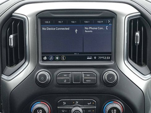 Used 2021 Chevrolet Silverado 1500 LT AWD/4WD image 30