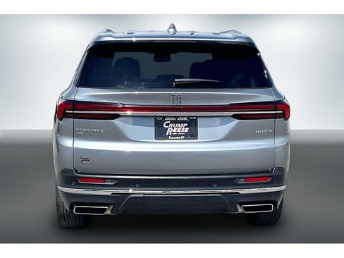 Used 2025 Buick Enclave Preferred AWD/4WD image 5