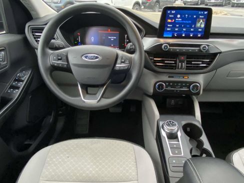 Used 2025 Ford Escape Active image 10