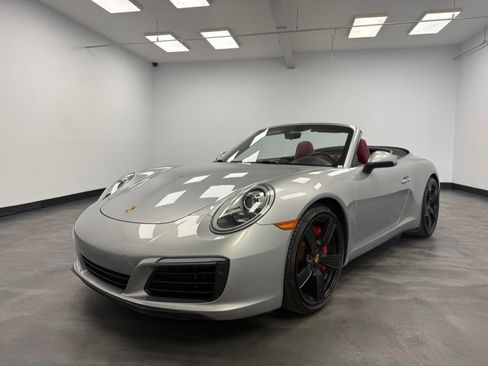 Used 2017 Porsche 911 Carrera image 5
