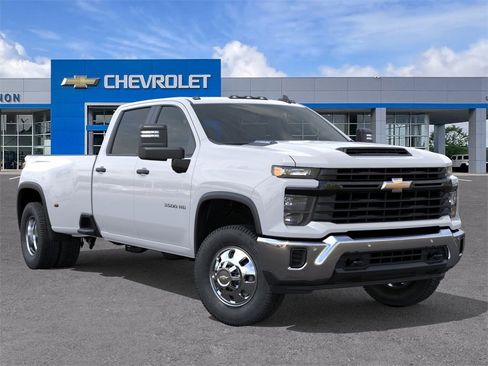New 2026 Chevrolet Silverado 3500 W/T image 7