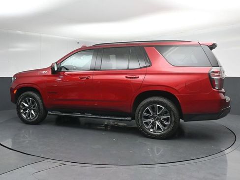 Used 2024 Chevrolet Tahoe Z71 w/ Luxury Package AWD/4WD image 5