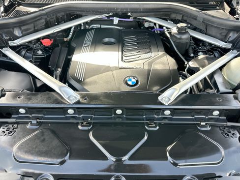Used 2023 BMW X5 xDrive40i w/ Parking Assistance Package AWD/4WD image 33