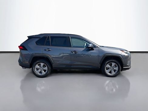 Used 2025 Toyota RAV4 XLE FWD image 4