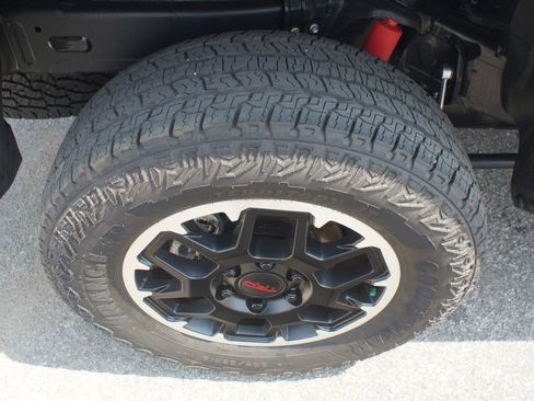 Used 2026 Toyota Tacoma TRD Off-Road w/ TRD Off Road Premium Package AWD/4WD image 26