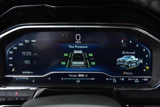 Used 2023 Chevrolet Silverado 1500 RST w/ Z71 Off-Road Package AWD/4WD image 11