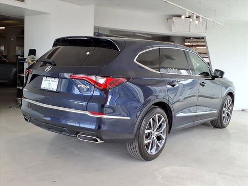 Used 2023 Acura MDX SH-AWD w/ Technology Package image 4