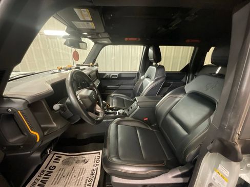 Used 2024 Ford Bronco Badlands AWD/4WD image 9