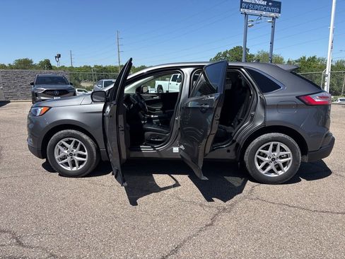 Certified 2023 Ford Edge SEL w/ Convenience Package AWD/4WD image 4