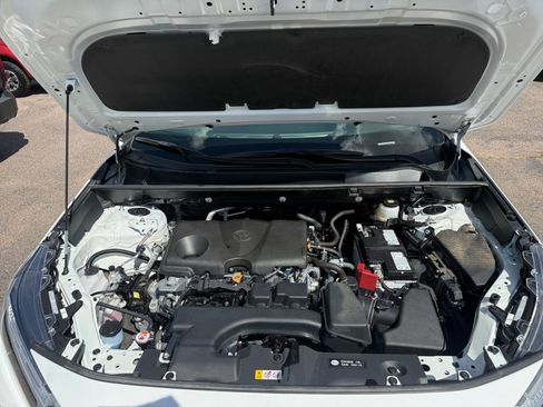 Used 2025 Toyota RAV4 LE AWD/4WD image 20