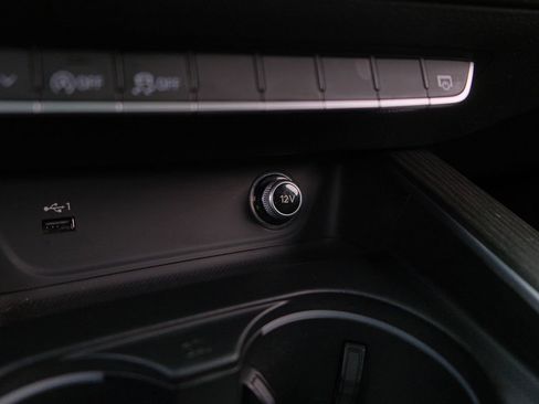 Used 2019 Audi A4 2.0T Premium w/ Convenience Package image 25