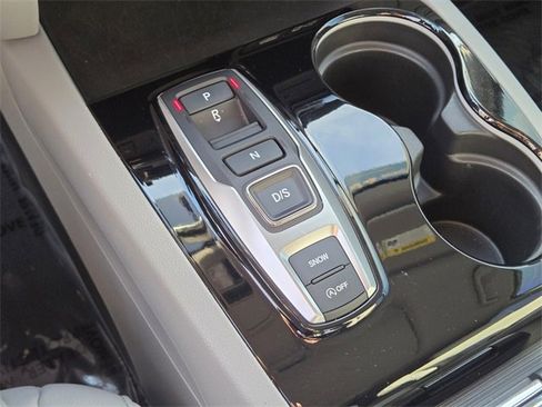 Certified 2022 Honda Pilot Touring image 36