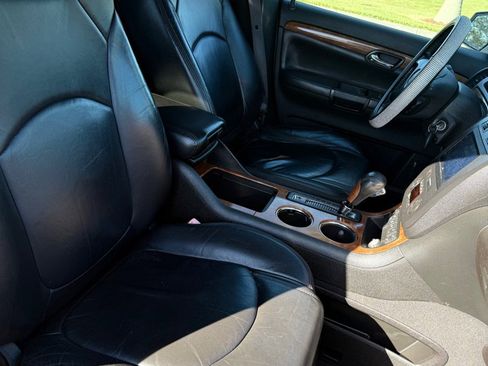 Used 2009 Saturn Outlook XR w/ Convenience Package image 10