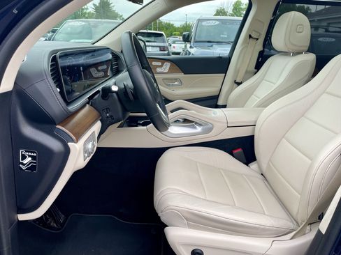 Used 2021 Mercedes-Benz GLS 450 4MATIC image 14