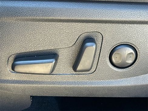 Certified 2023 Hyundai Santa Fe SEL w/ Premium Package image 21