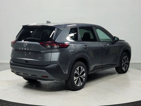 Used 2023 Nissan Rogue SV image 7
