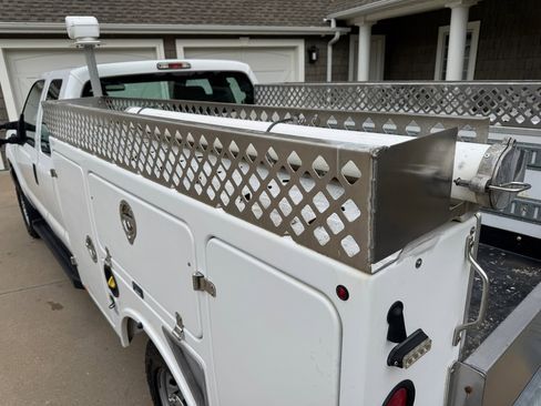 Used 2016 Ford F250 XL w/ Power Equipment Group image 30